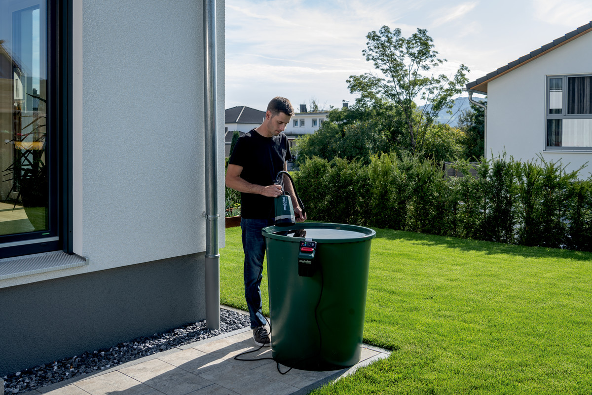 Акумуляторний насос METABO TPF 18 LTX 2200 купити в Україні