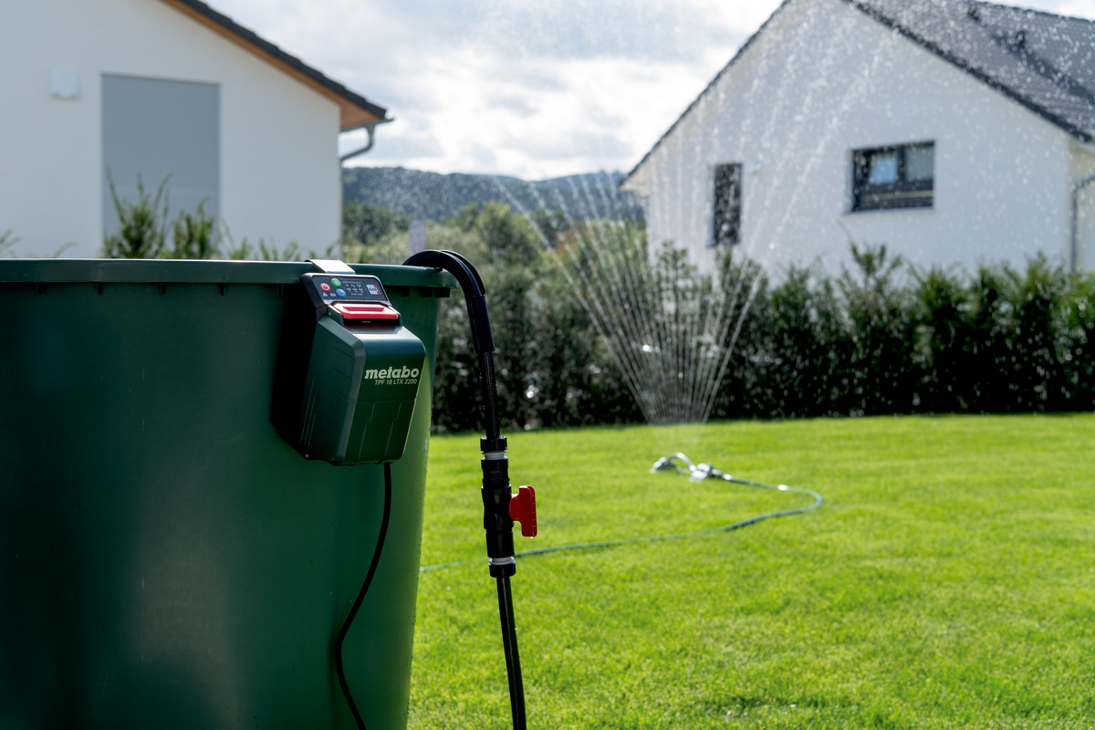 Акумуляторний насос METABO TPF 18 LTX 2200 купити в Україні